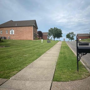 landscaping services by Serrano's House Care reviewed on August 15, 2025