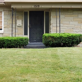 Bush Trimming by Gomez Property Maintenance reviewed on August 17, 2025