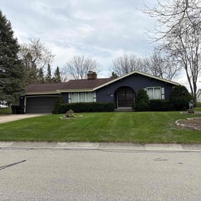 landscape maintenance by Tyrek Cortez Bethany reviewed on December 6, 2025