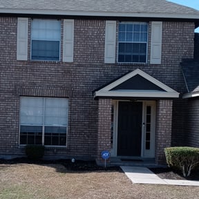 Bush Trimming by Greenline Lawn Care LLC reviewed on August 18, 2025