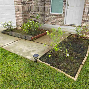 Flower Bed Weeding by Sunshine City Landscape reviewed on June 8, 2026