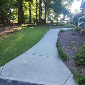 yard service by Prime property service llc reviewed on August 15, 2025