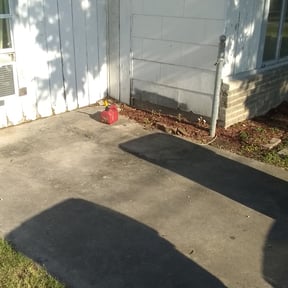 Bush Trimming by Luxury & Quality Lawn Care reviewed on August 21, 2025