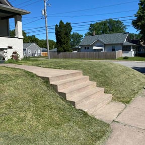 lawn care services by Rhino Tuff Lawncare and Tree Specialist reviewed on April 14, 2024