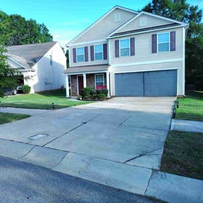 residential landscaping by Bolinlawncare reviewed on August 21, 2025
