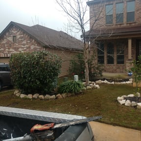 Bush Trimming by XPRESS LAWN CARE reviewed on August 13, 2025