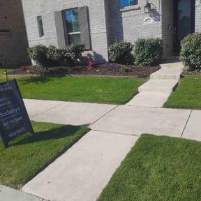 yard care by Lawnawn, LLC reviewed on August 19, 2025