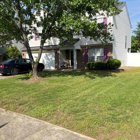yard maintenance by Mowin' & Goin' reviewed on August 21, 2025