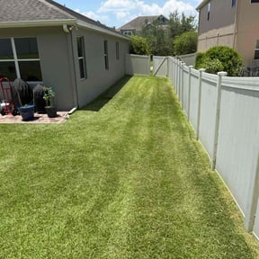 yard maintenance by Innovative Property Services reviewed on August 17, 2025