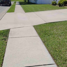 residential landscaping by Mow-2-Snow Yard Service reviewed on April 20, 2024