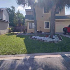 yard work by ShiftChange LLC Lawn Service reviewed on November 26, 2025