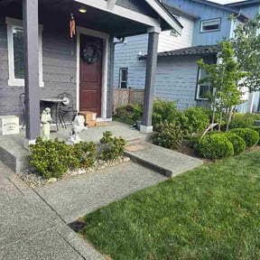 Flower Bed Weeding by Lawn Barber reviewed on May 13, 2026