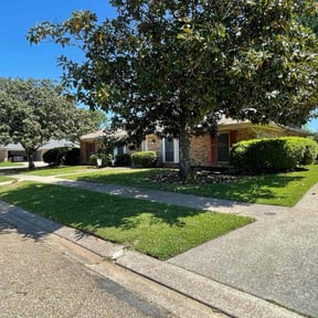 landscaping services by Garvey's Great Cuts LLC reviewed on August 19, 2025