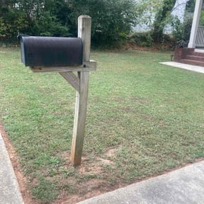 turf maintenance by Ron&#039;s Lawns LLC reviewed on September 2, 2023