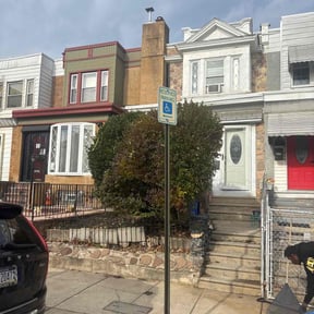 Bush Trimming by Manuel's lawn care reviewed on March 28, 2024