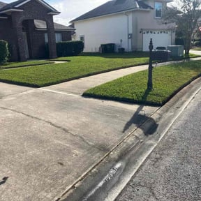 residential landscaping by Meek Family Lawn Care reviewed on August 21, 2025