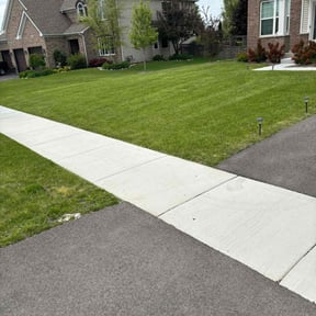 landscape maintenance by LoneStar Mow Pros reviewed on August 21, 2025