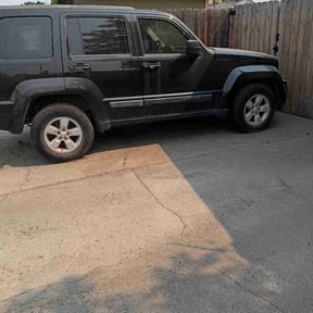 Leaf Removal by Wolf Landscaping LLC reviewed on August 14, 2026