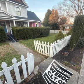 Leaf Removal by Topiary lawn care reviewed on September 11, 2026