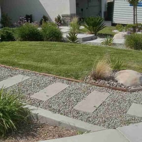 lawn care services by Hernandez Landscaping reviewed on June 8, 2025