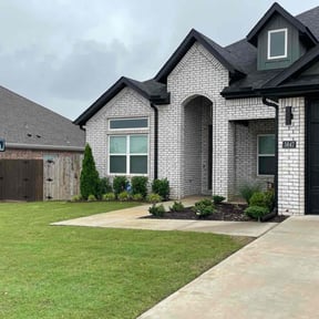 gardening service by Lloyd's Landscaping & Property Upkeep LLC reviewed on August 15, 2025