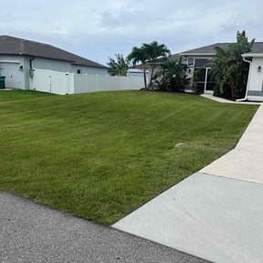 turf maintenance by Early&#039;s Lawncare reviewed on August 21, 2025