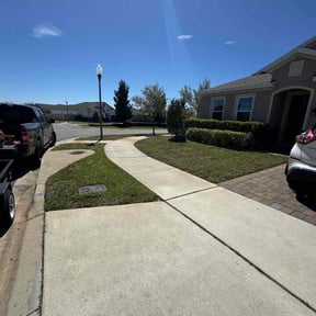 residential landscaping by Amby's Lawn Service reviewed on November 9, 2017