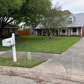 landscaping by Stelly&#039;s Complete Lawn Care LLC reviewed on November 21, 2025