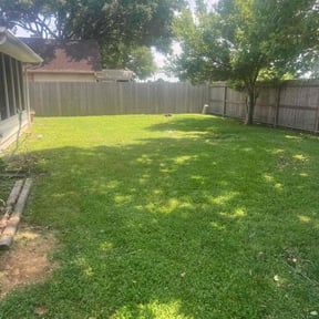 yard maintenance by G-Man’s Lawn Service reviewed on August 17, 2025