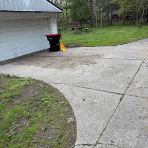 Leaf Removal by Lawn lovers landscaping reviewed on July 30, 2026