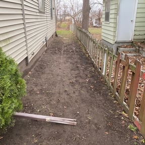 Leaf Removal by Ethan lawn care reviewed on September 19, 2025