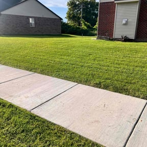 yard work by Country Boyz Enterprise reviewed on November 23, 2025