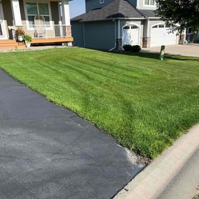 yard care by Creek Bank Lawn Care reviewed on July 3, 2023