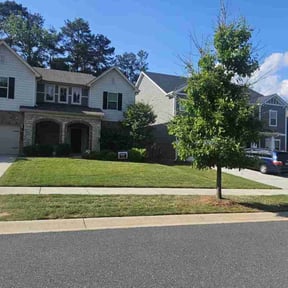 residential landscaping by Garage Door USA reviewed on August 18, 2025
