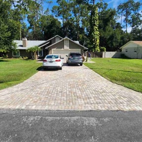 landscaping by Da Grind Lawncare reviewed on April 23, 2024