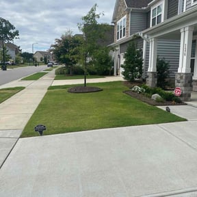 residential landscaping by Medina lawns service reviewed on August 15, 2025