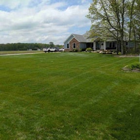 residential landscaping by J. Wesley Homes reviewed on August 15, 2025
