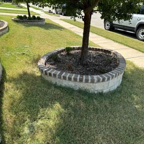 Flower Bed Weeding by S.O.S Lawn Care and Maintenance reviewed on August 18, 2025