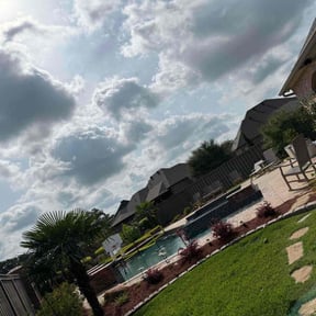 grass cutting by Edgar reviewed on April 15, 2025