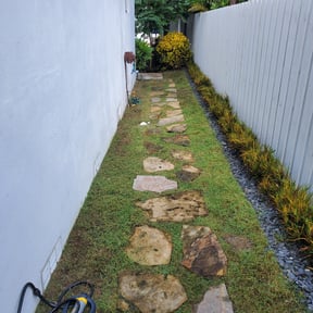 Leaf Removal by Yanez Brothers Landscaping reviewed on September 26, 2025