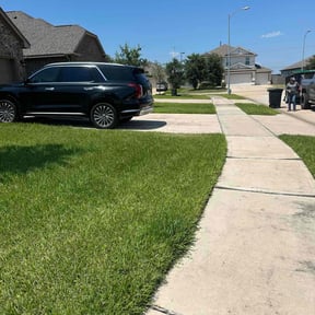 yard service by J&amp;R Lawncare reviewed on November 27, 2025