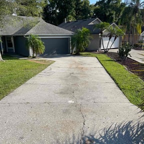 lawn service by King's Services  reviewed on August 20, 2025