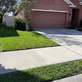 lawn care services by Marvelouscutzllc reviewed on April 24, 2024