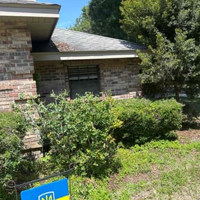 Bush Trimming by Da'Goat Lawn Care Services reviewed on August 18, 2025