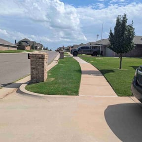 residential landscaping by Freddie MACK reviewed on August 17, 2025