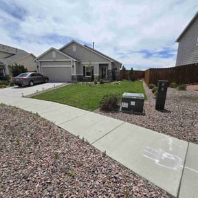 residential landscaping by Dusty Does it reviewed on November 20, 2025