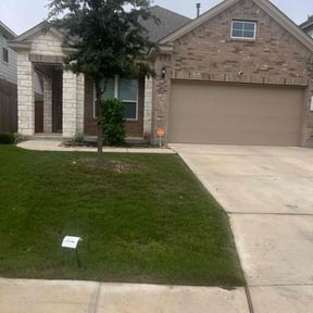 yard service by Lawn Bros reviewed on August 16, 2025