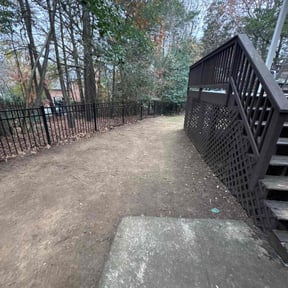 Leaf Removal by Erick's Lawn Maintenance reviewed on November 23, 2025