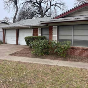 Bush Trimming by Smiley's Landscaping LLC reviewed on January 17, 2026