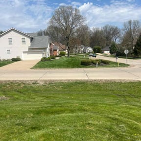 lawn maintenance by H&amp;M Lawn Care reviewed on April 23, 2024